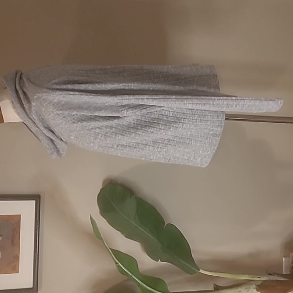 Nordstrom BP New Women's Turtleneck Sweater Size XL Gray Stripe. - Picture 2 of 6